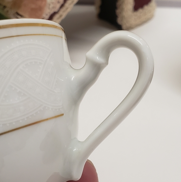 Laura Biagiotti Merletti Dotted White Lace Gold Rim Espresso Cup & Saucer - Picture 8 of 12